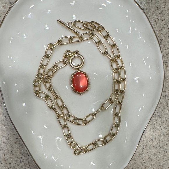 Kendra Scott Gold Necklace with Coral Pendant - Picture 1 of 1